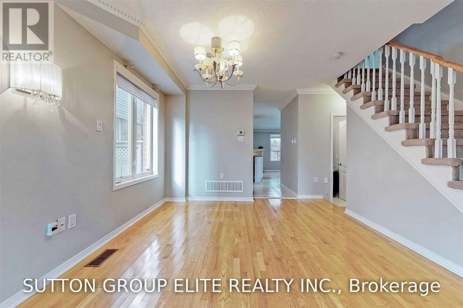 2485 Bankside Drive, Mississauga, ON, L5M 6E4 - 4