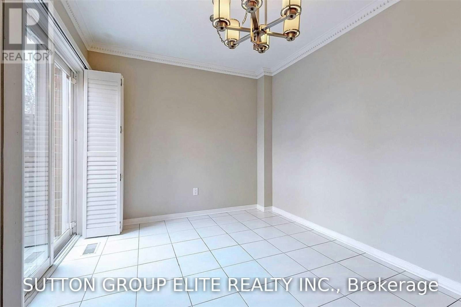 2485 Bankside Drive, Mississauga, ON, L5M 6E4 - 9