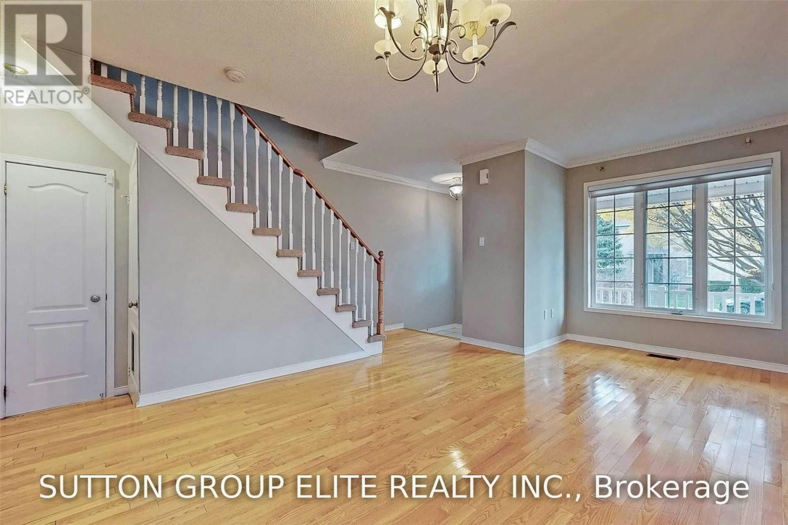 2485 Bankside Drive, Mississauga, ON, L5M 6E4 - 3