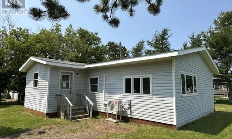 733 Cardinal