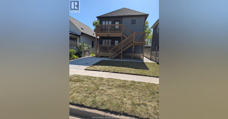 UPPER-1147 Hickory, Windsor, ON, N8Y 3S4