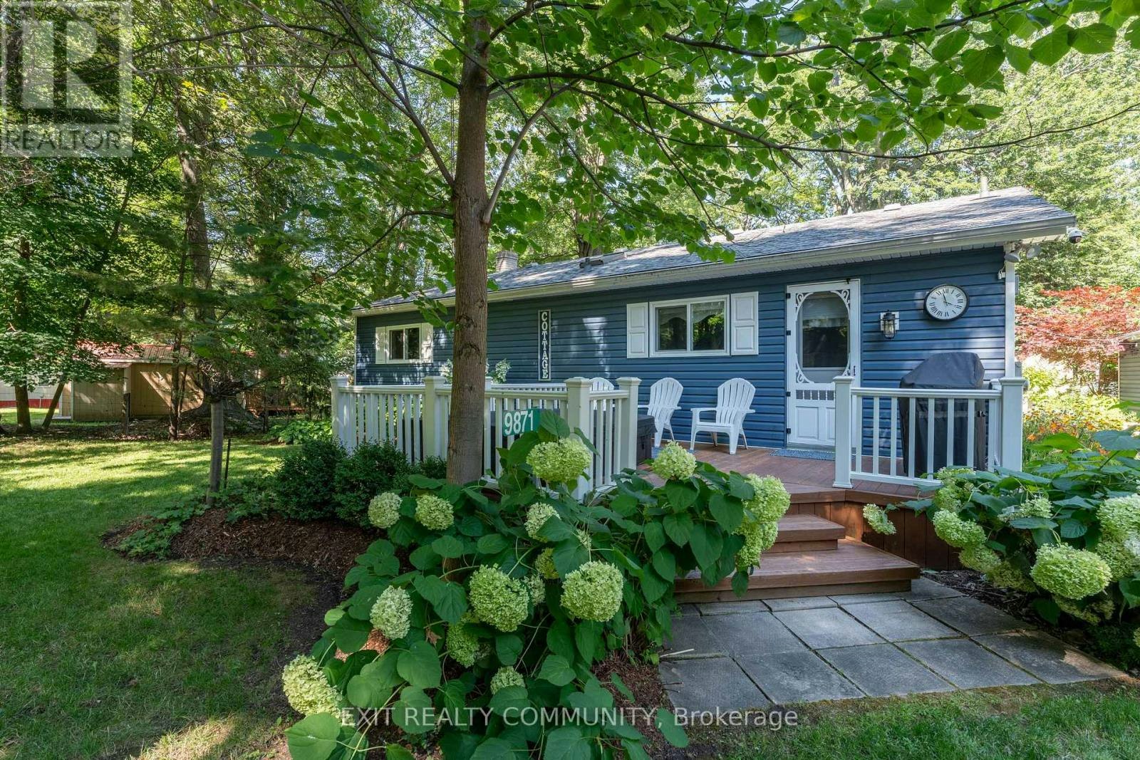 9871 Phoebe Lane N, Lambton Shores, ON, N0N 1J2