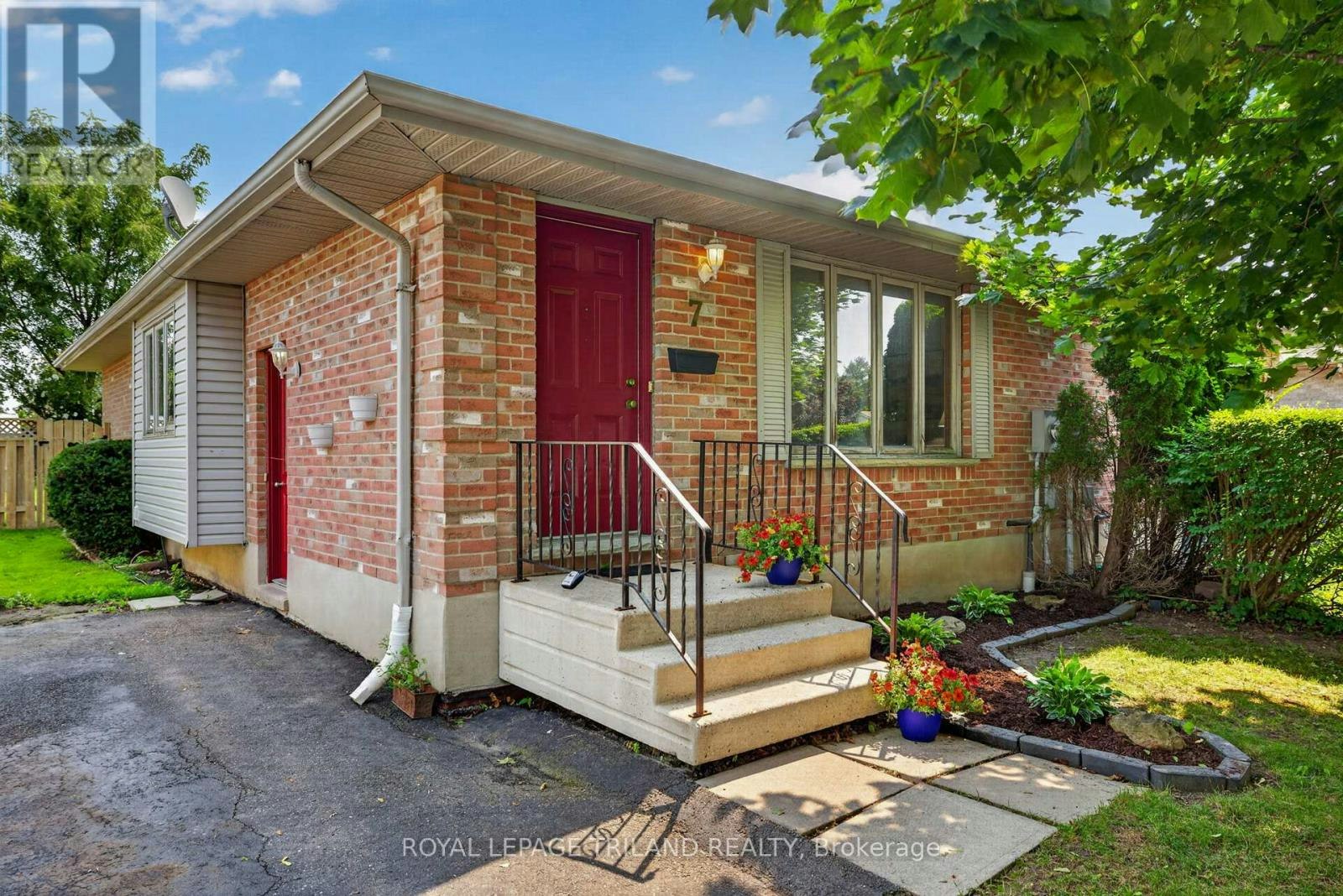 7 Fanjoy Drive, St. Thomas, ON, N5R 6B2