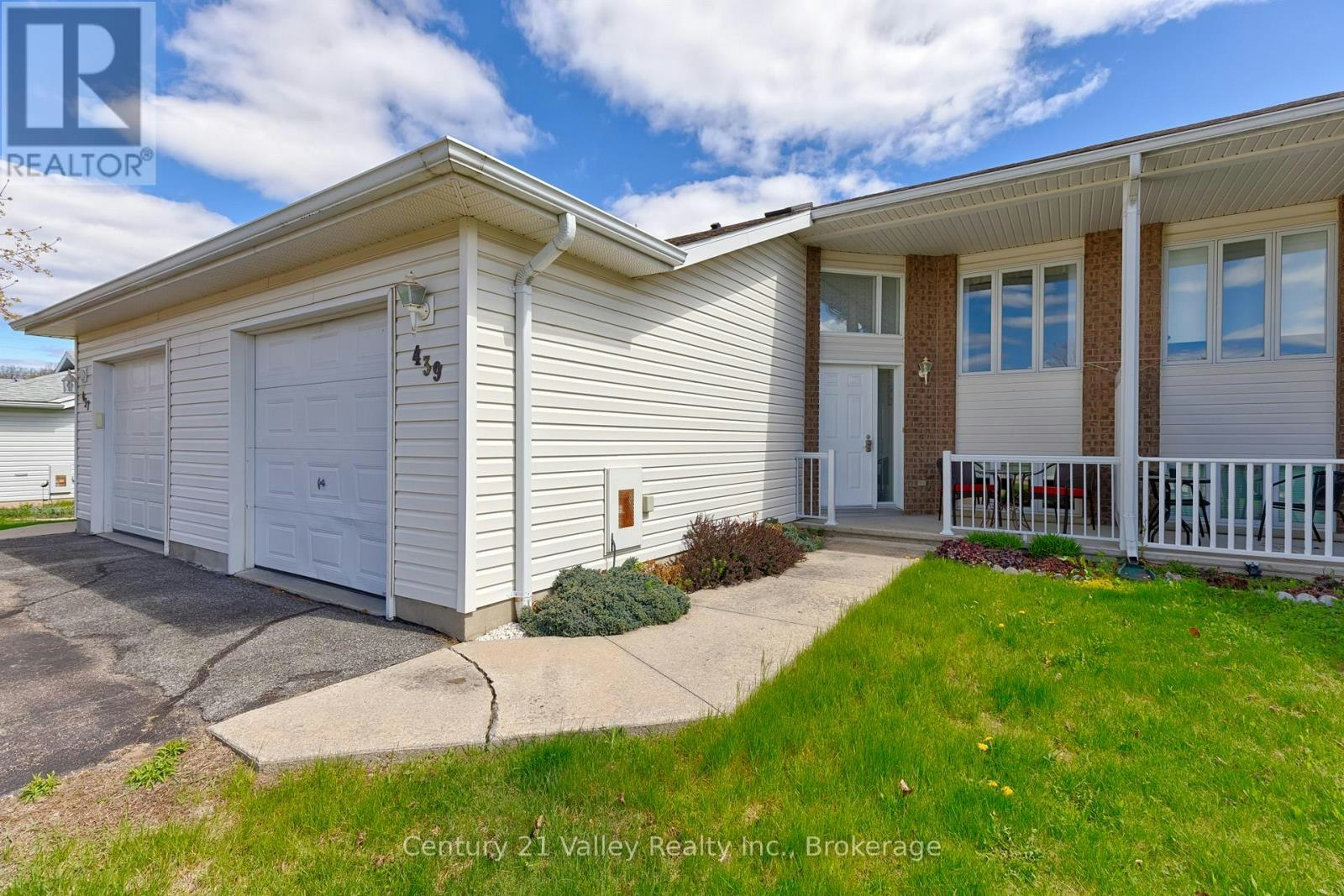 439 Mayhew Street, Renfrew, ON, K7V 4L4