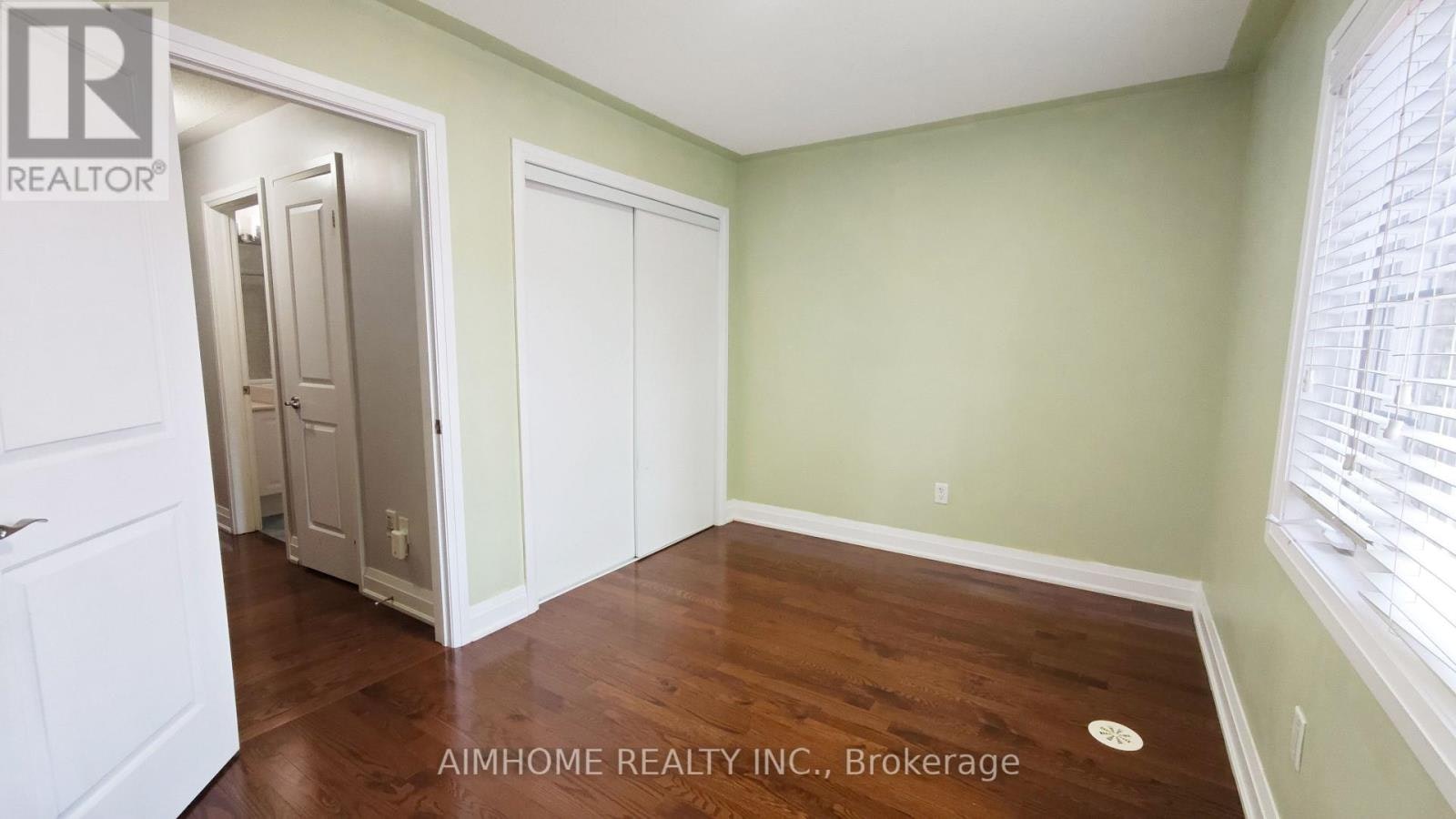 40 Raffeix Lane, Toronto, ON, M5A 0G5 - 17