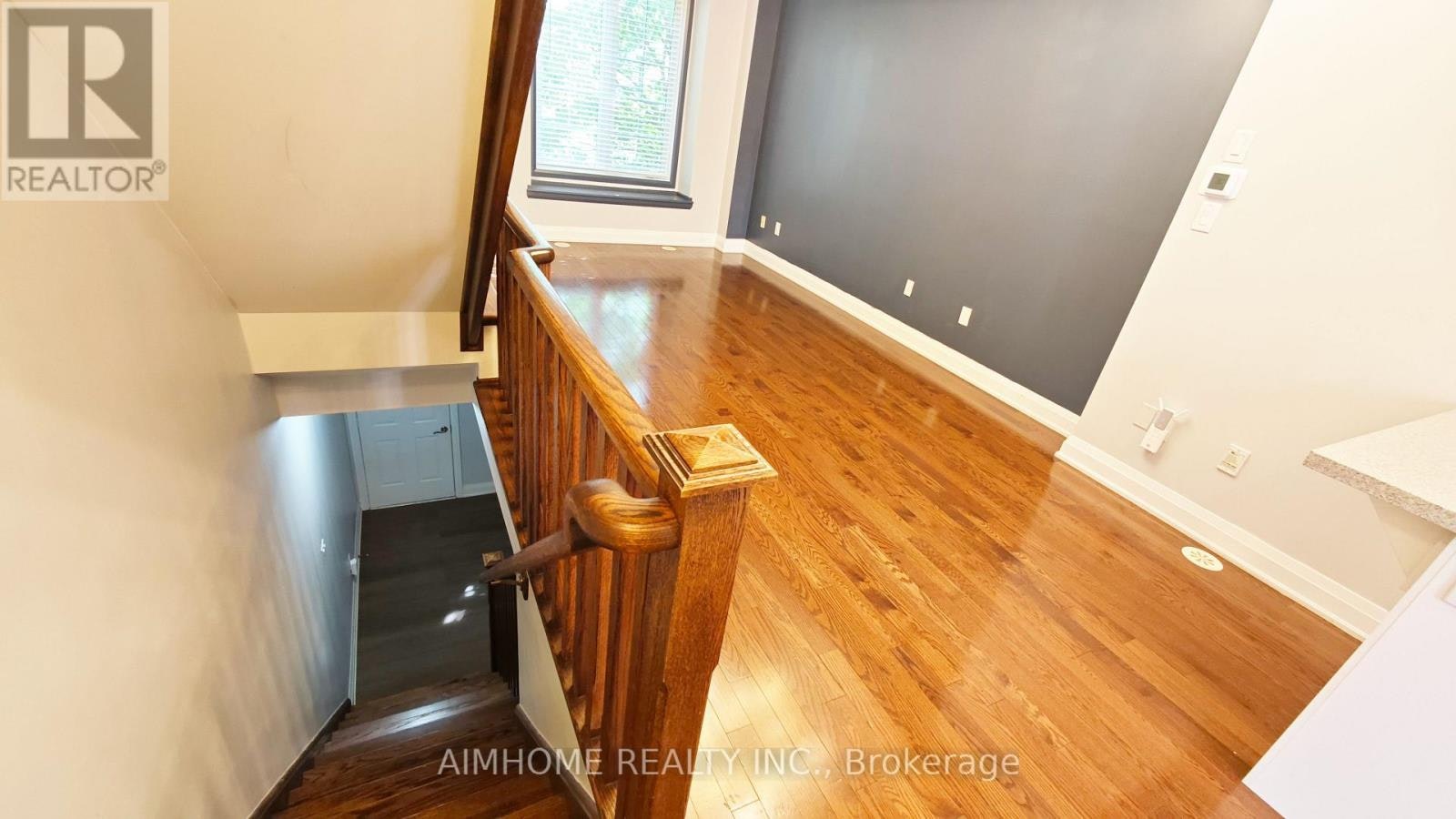 40 Raffeix Lane, Toronto, ON, M5A 0G5 - 26