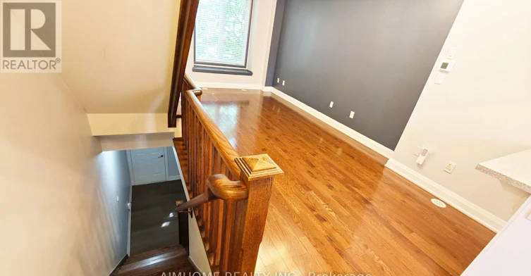 40 Raffeix Lane, Toronto, ON, M5A 0G5 - 26