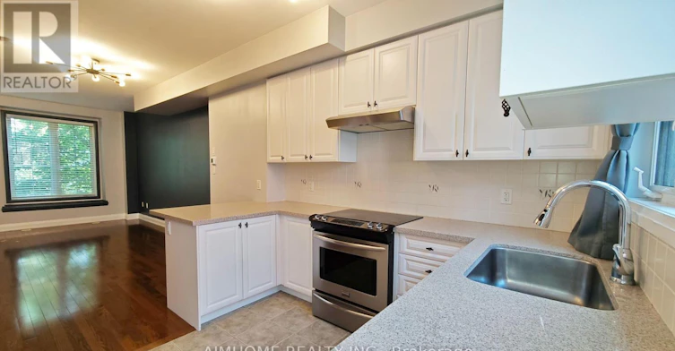 40 Raffeix Lane, Toronto, ON, M5A 0G5 - 22