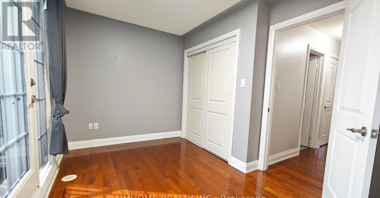 40 Raffeix Lane, Toronto, ON, M5A 0G5 - 13