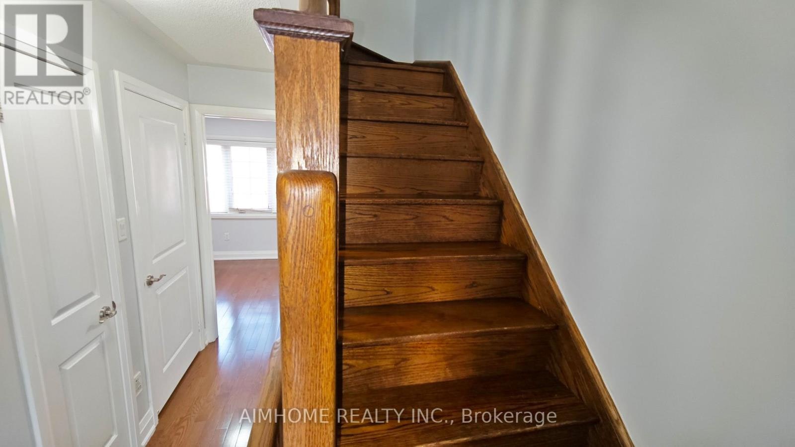 40 Raffeix Lane, Toronto, ON, M5A 0G5 - 8