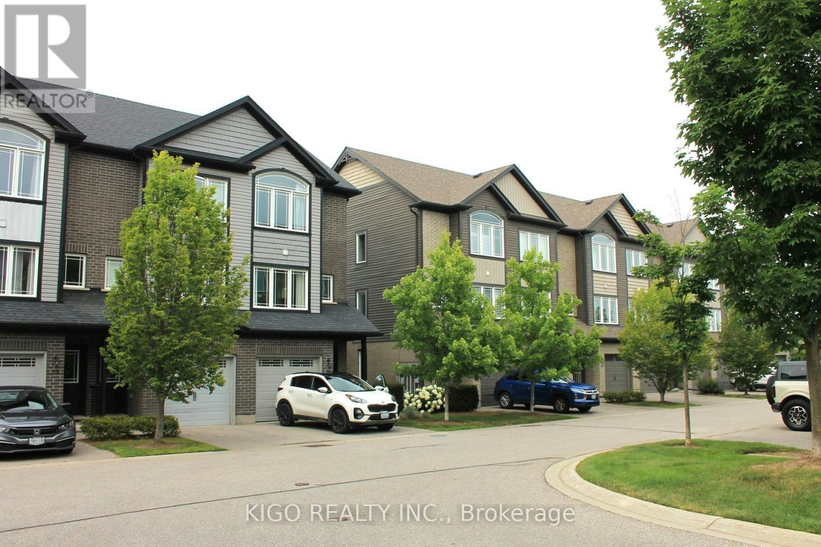 21-12 Poplar Drive, Cambridge, ON, N3C 0G4