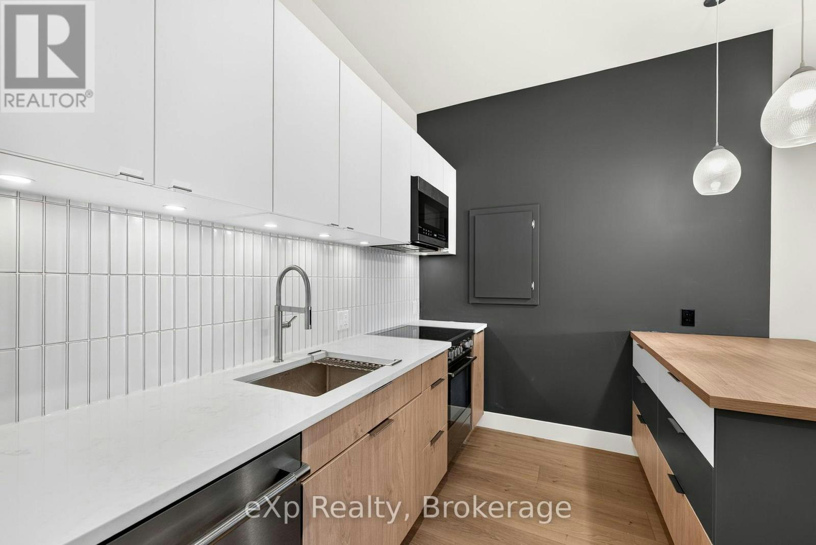 12-24 Wellington Street, Stratford, ON, N5A 2L2 - 14