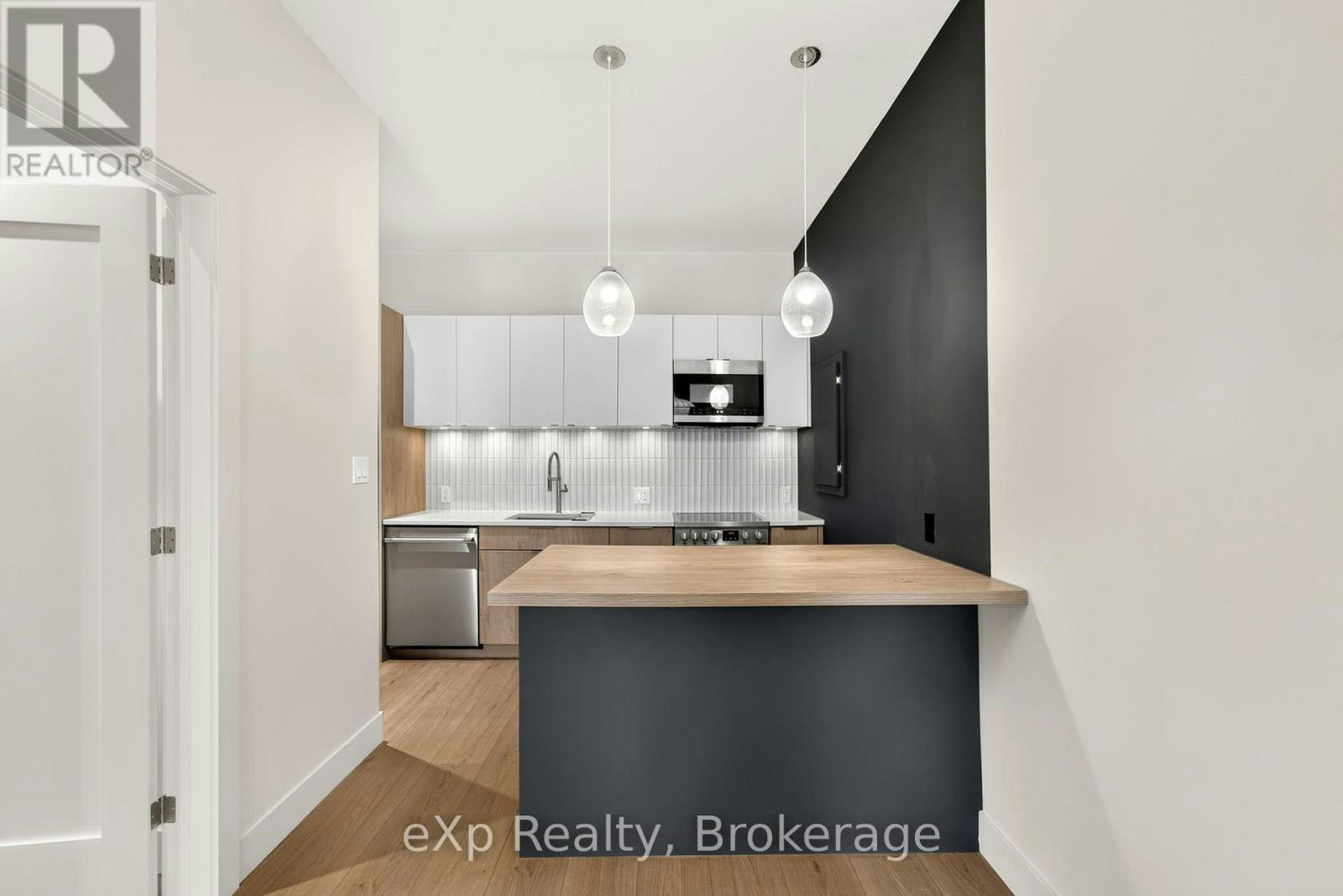 12-24 Wellington Street, Stratford, ON, N5A 2L2 - 10