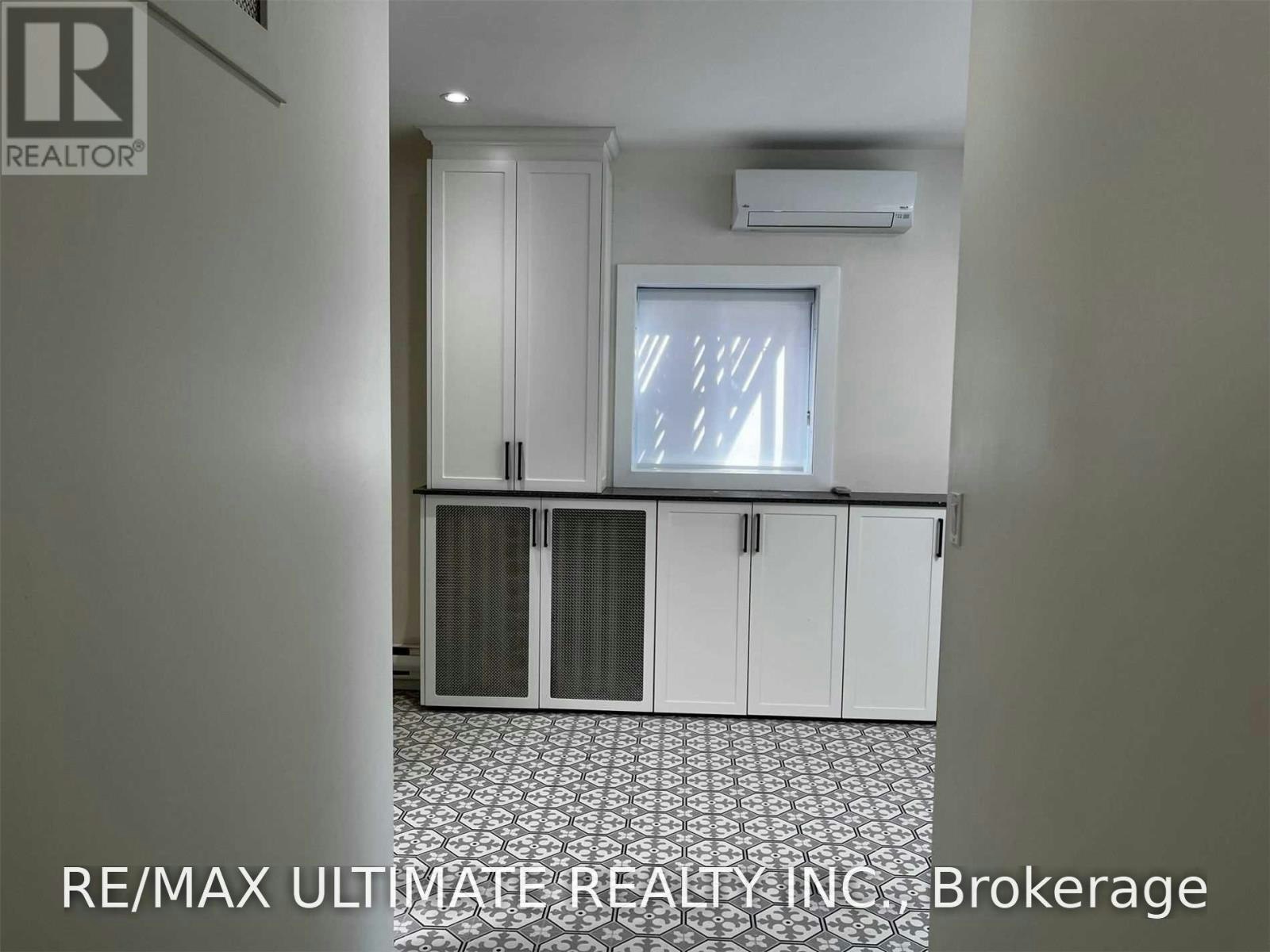 1065B St Clair Avenue W, Toronto, ON, M6E 1A6 - 32