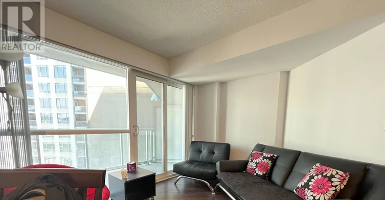 701-352 Front Street W, Toronto, ON, M5V 0K3 - 2