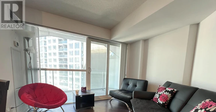 701-352 Front Street W, Toronto, ON, M5V 0K3 - 3