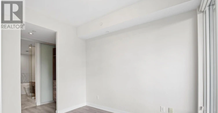 2408-488 University Avenue, Toronto, ON, M5G 0C1 - 7