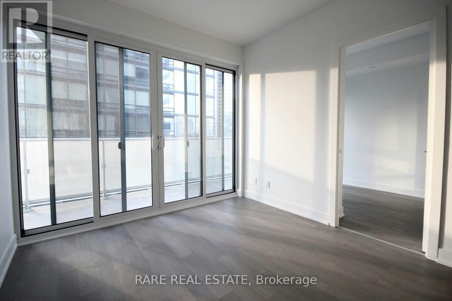 1901-7 Grenville Street, Toronto, ON, M4Y 0E9 - 4