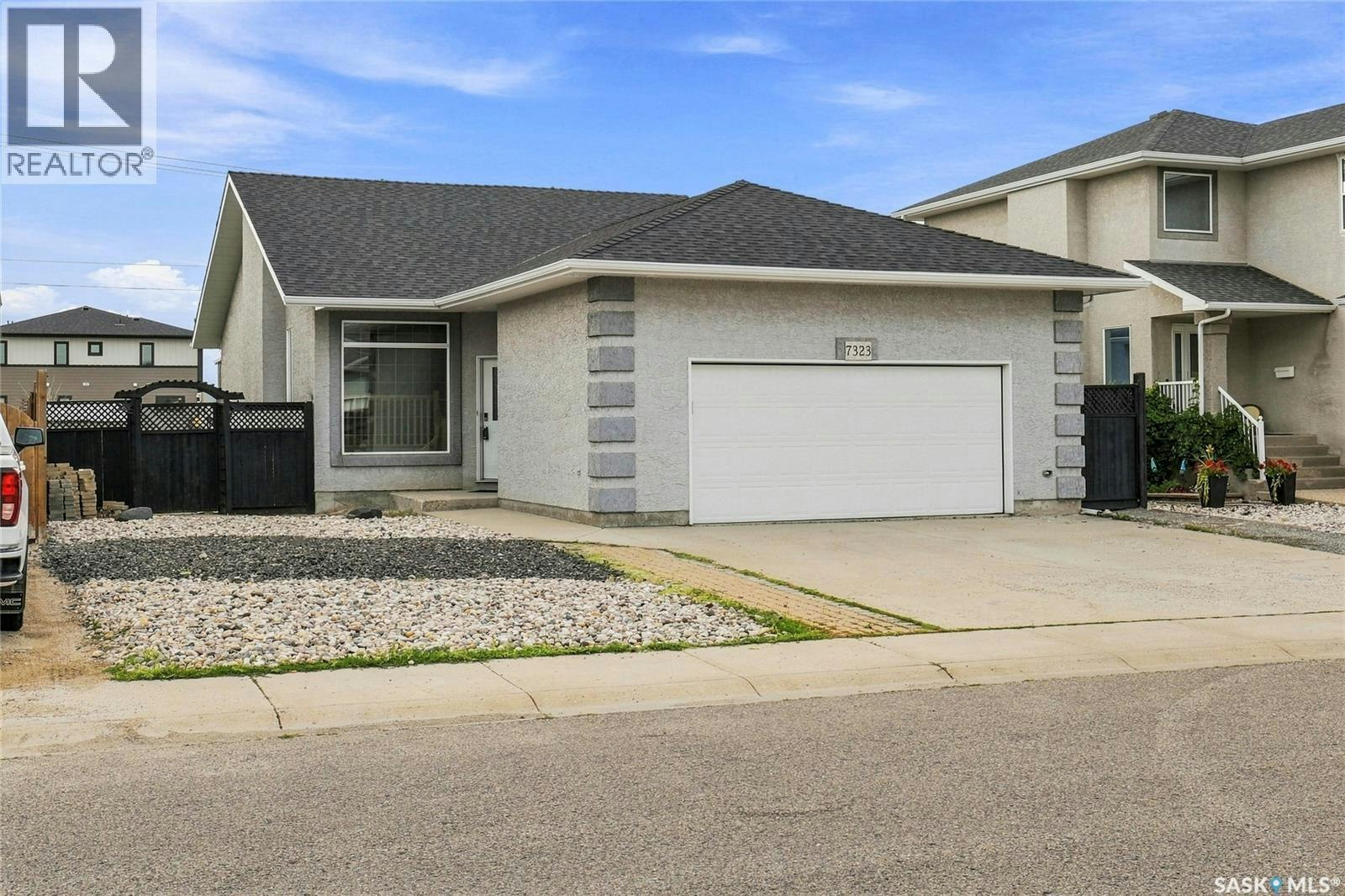 7323 Maple View Crescent, Regina, SK, S4X 4S8