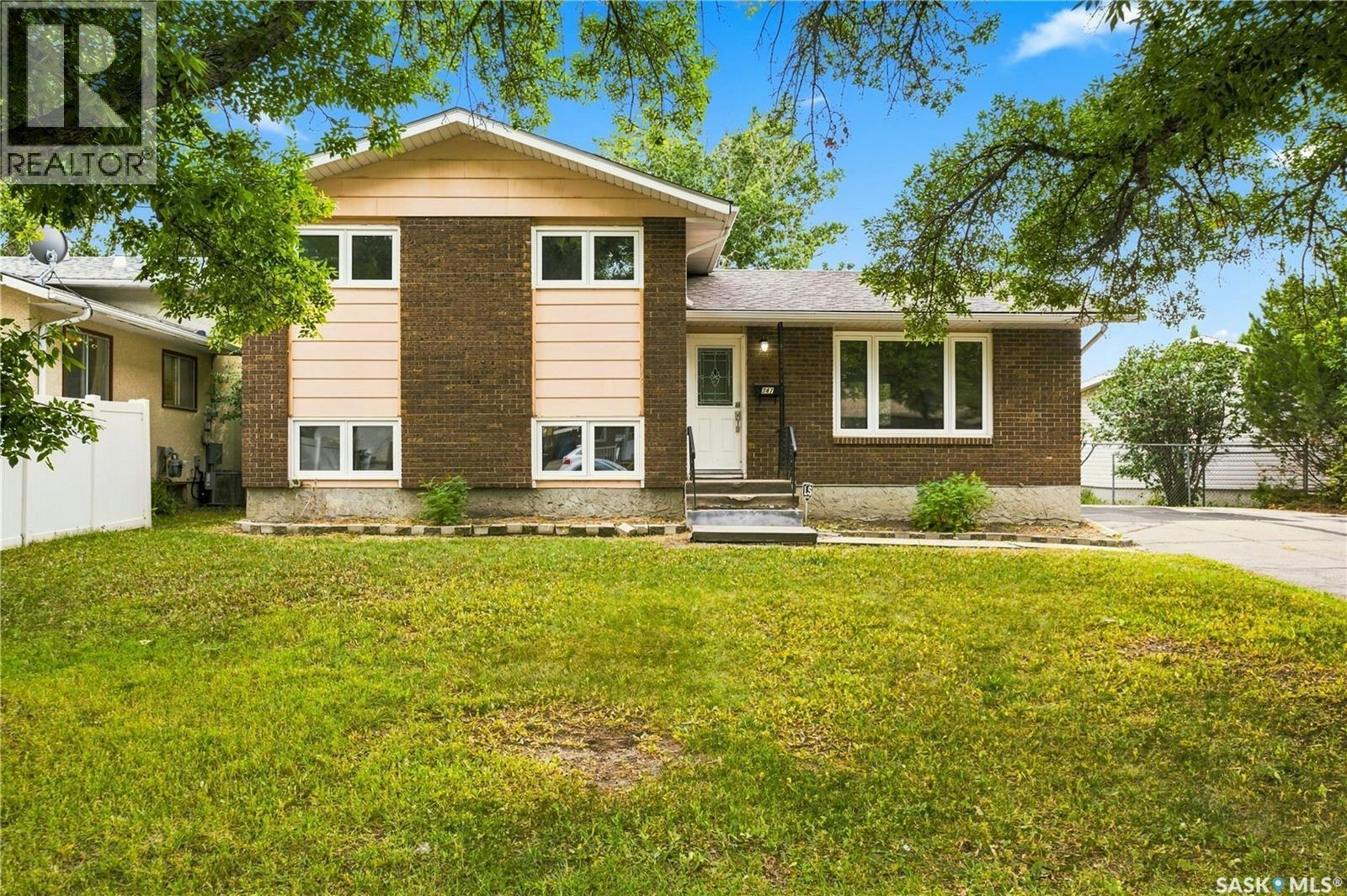 347 Trudelle Crescent, Regina, SK, S4T 6X1