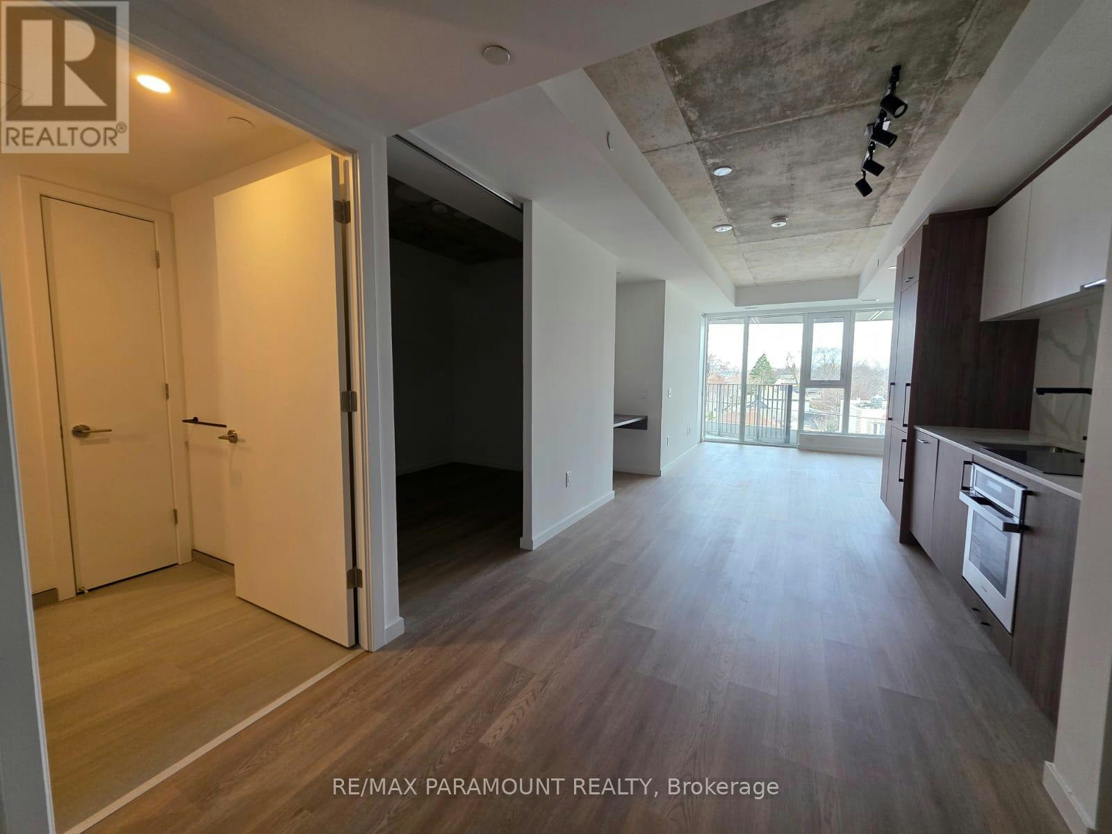 418-689 The Queensway Drive, Toronto, ON, M8Y 1L1 - 4