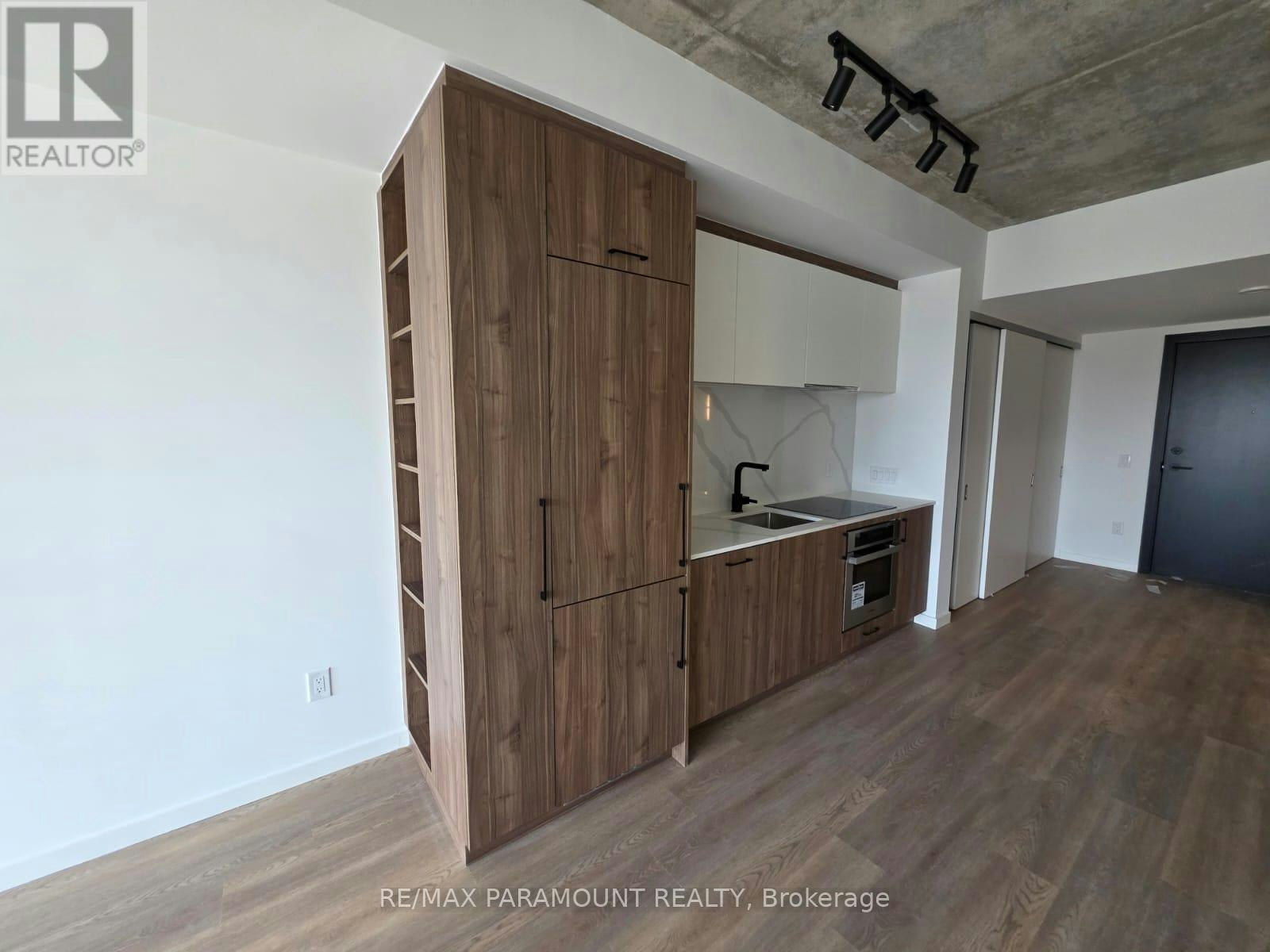 418-689 The Queensway Drive, Toronto, ON, M8Y 1L1 - 7