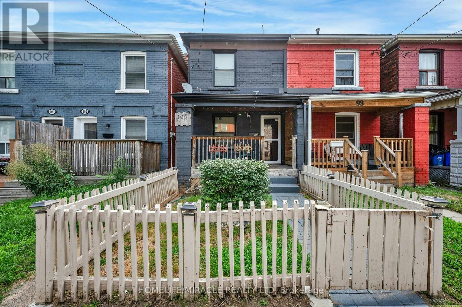 100 Gibson Avenue, Hamilton, ON, L8L 6J8