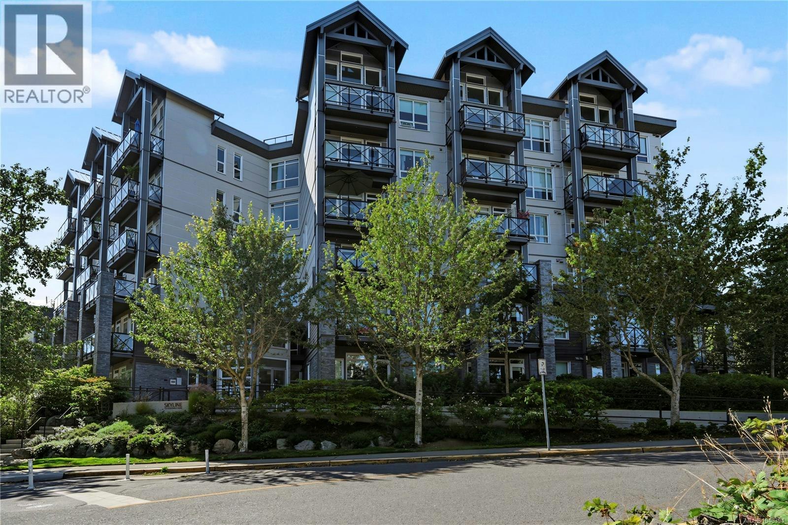 109-924 Esquimalt Road, Esquimalt, BC, V9A 3P2