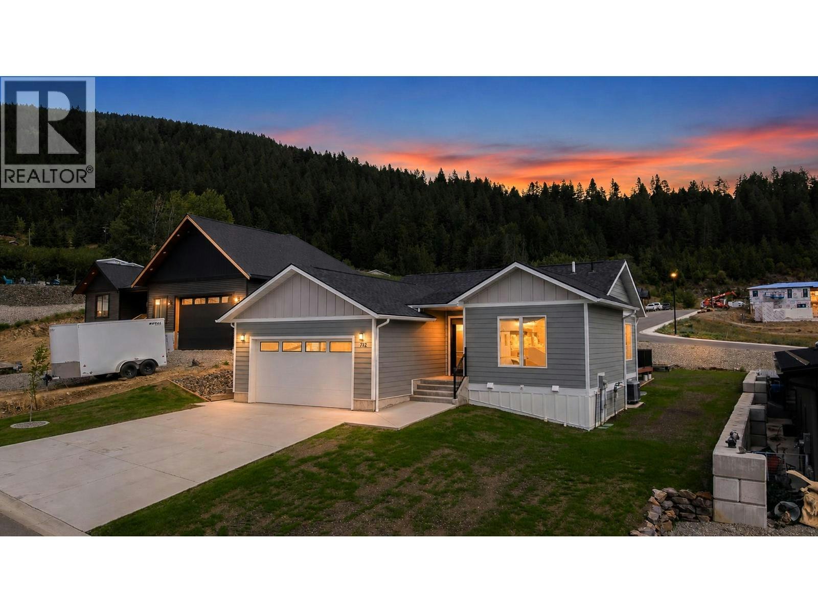 712 Mountain View Crescent, Creston, BC, V0B 1G5
