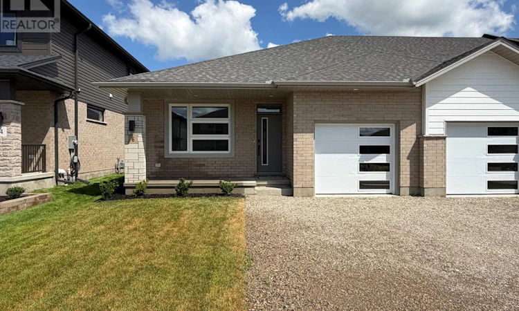 6 Finch Street