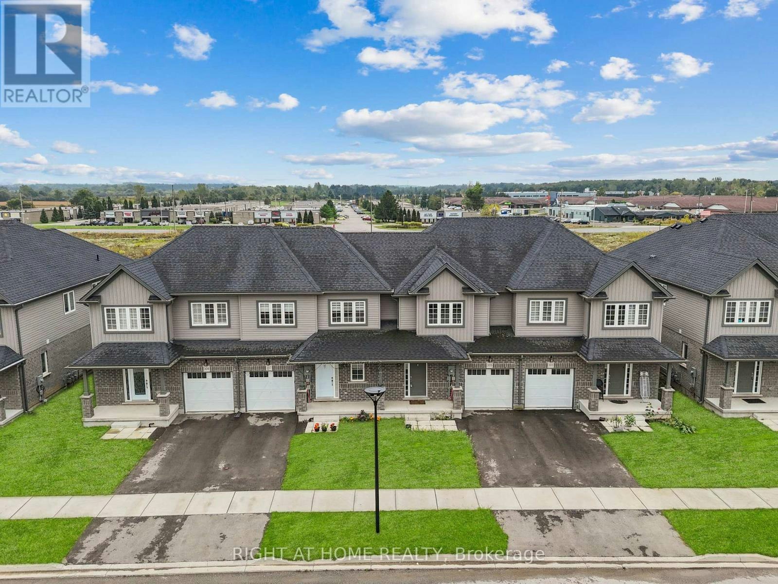307 Kennington Way, London, ON, N6L 0H4