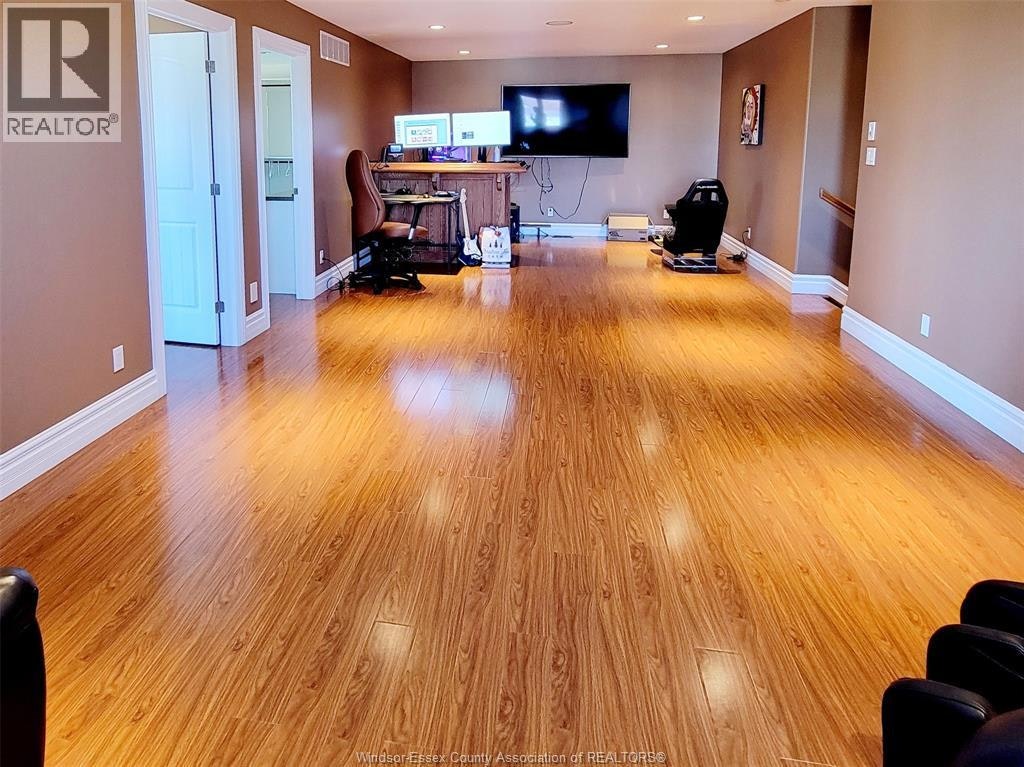 7835 Broderick Road, Lasalle, ON, N9H 1X2 - 20