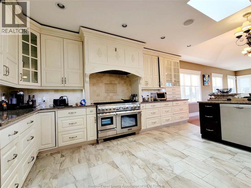 7835 Broderick Road, Lasalle, ON, N9H 1X2 - 6