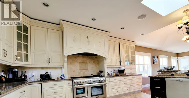 7835 Broderick Road, Lasalle, ON, N9H 1X2 - 6