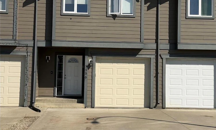 1556 Loran Drive