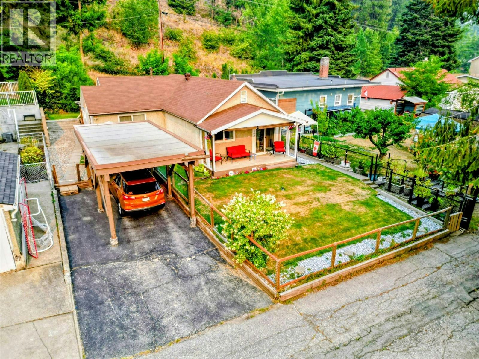 1142 Third Avenue, Trail, BC, V1R 1N9