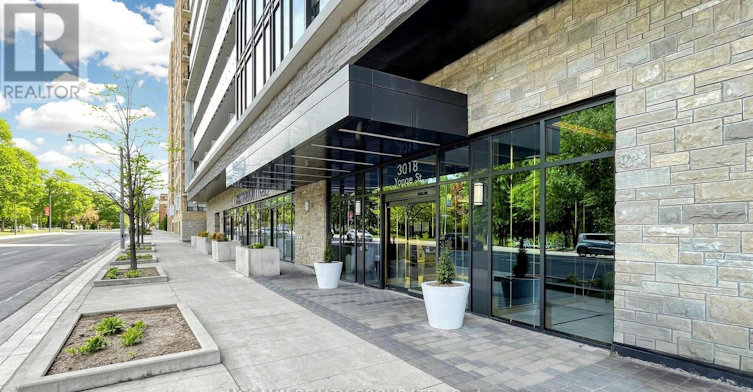 1112-3018 Yonge Street, Toronto, ON, M4N 0A5 - 2