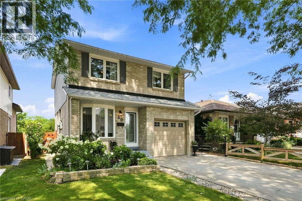 30 Twin Oaks Crescent, Hamilton, ON, L8J 2E9