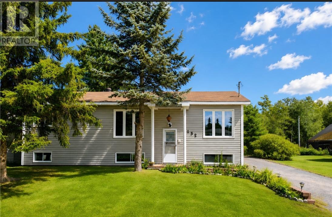 3152 Maple, Greater Sudbury, ON, P3N 1E9