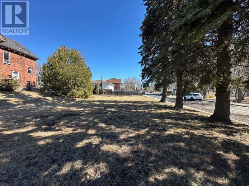 372 Pt Red River Road, Thunder Bay, ON, P7B 1B2