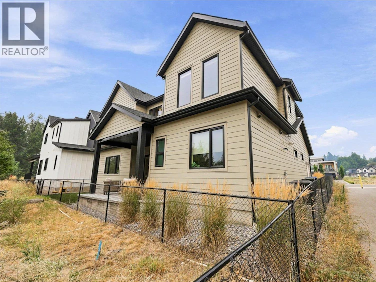 4198 Russo Street, Kelowna, BC, V1W 0B6 - 38
