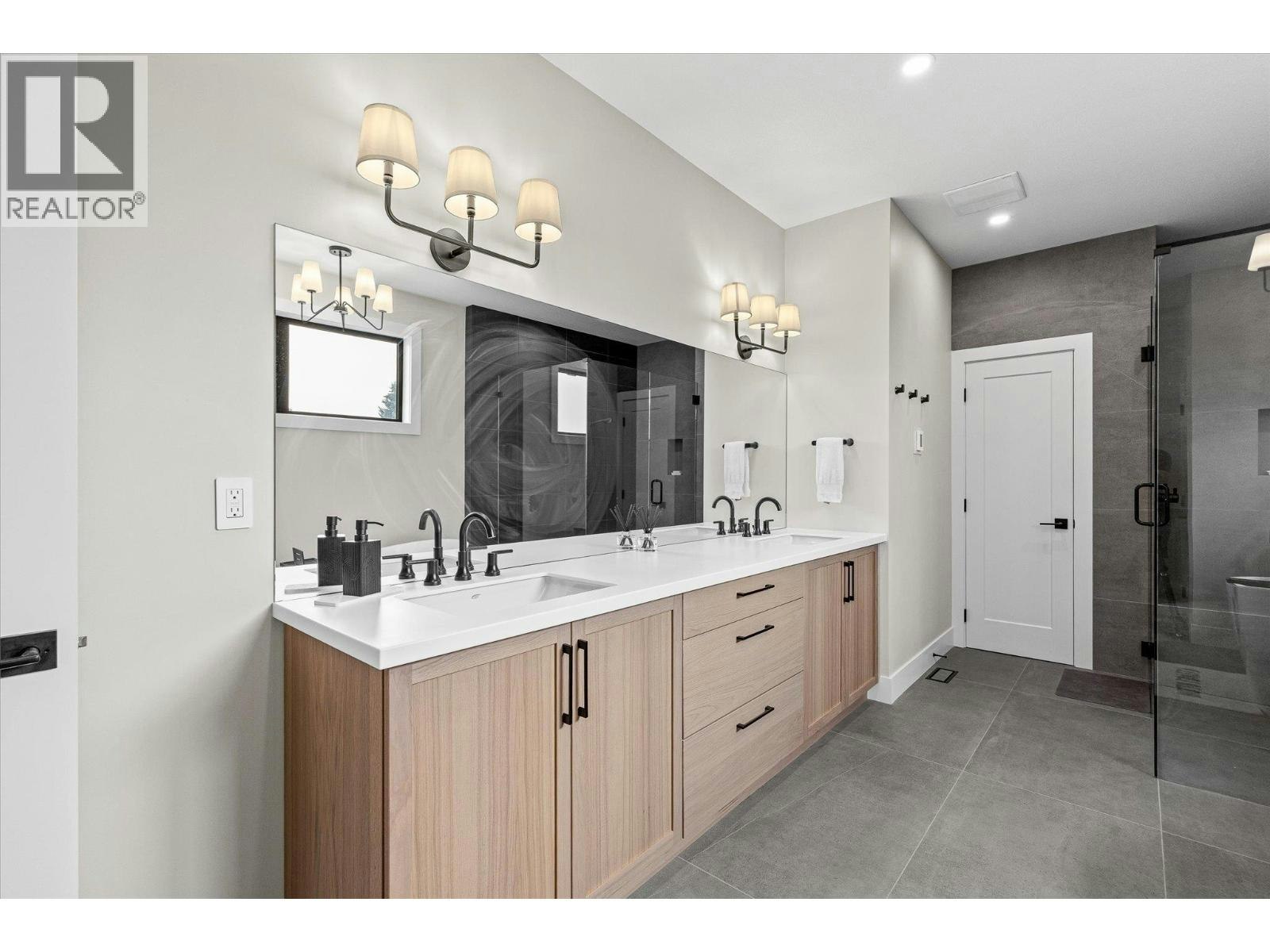 4198 Russo Street, Kelowna, BC, V1W 0B6 - 29