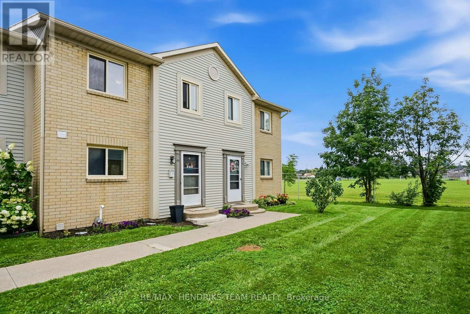 44-65 Dorchester Boulevard, St. Catharines, ON, L2M 7T7