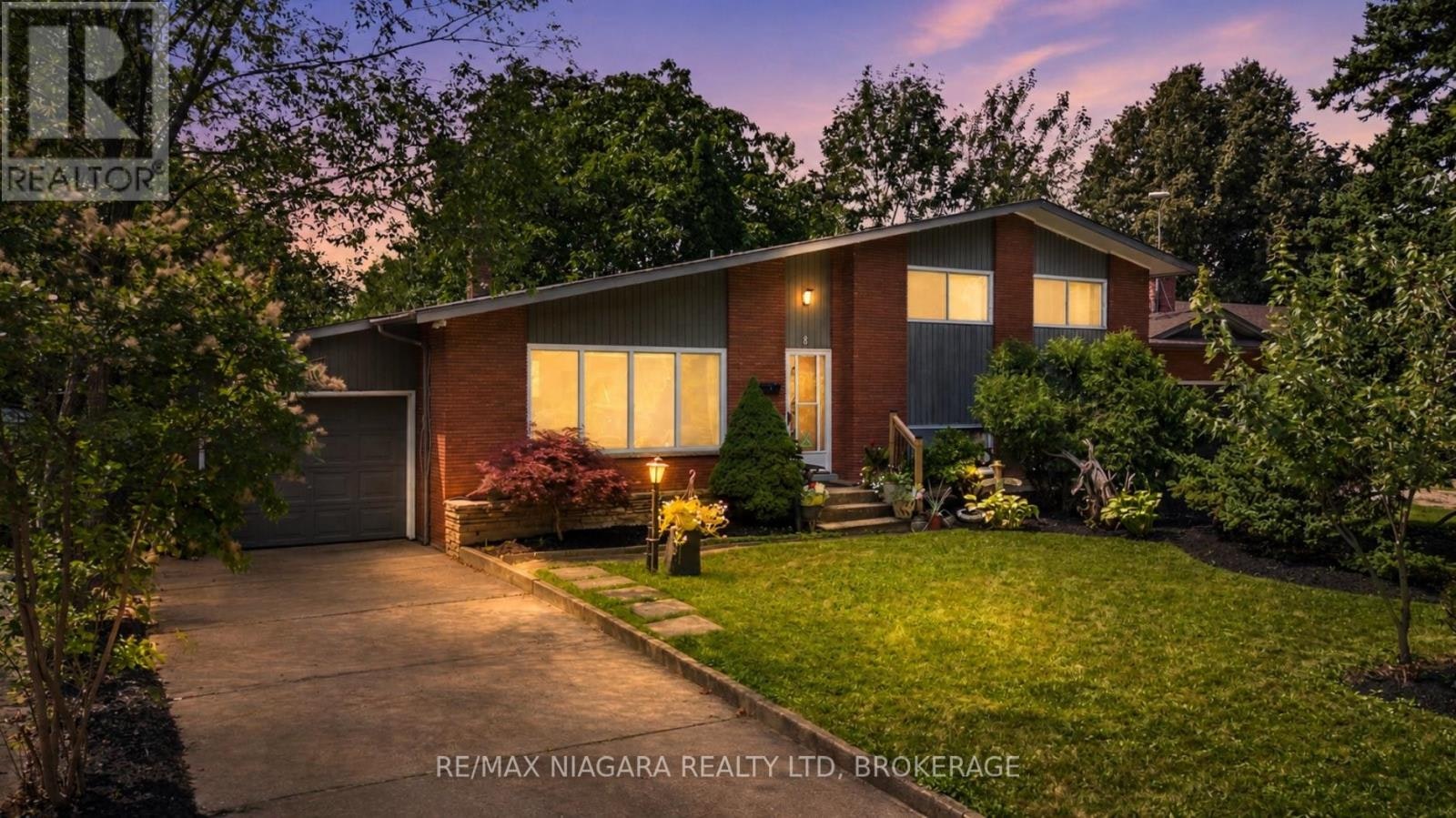 8 Cullen Drive, St. Catharines, ON, L2T 3H1