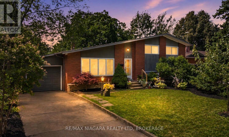 8 Cullen Drive