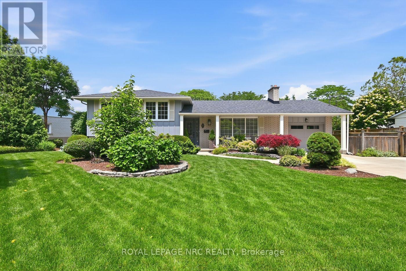 7 King's Grant Court W, St. Catharines, ON, L2N 2S2