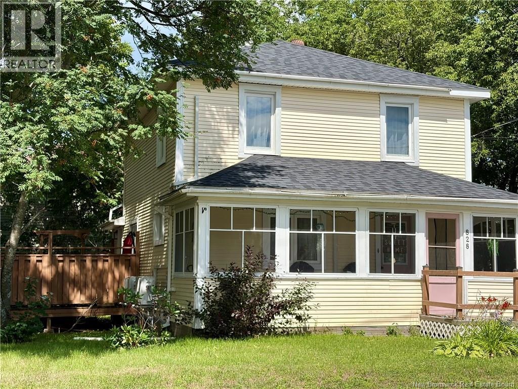 828 Landry, Bathurst, NB, E2A 2V3