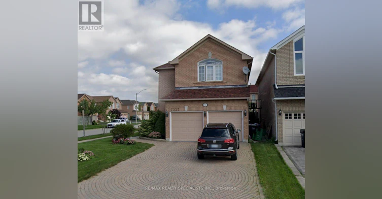 UPPER-7327 Black Walnut Trail, Mississauga, ON, L5N 7M3