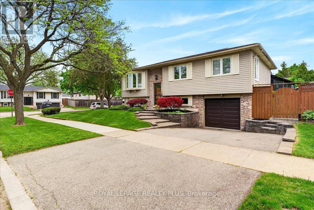 4452 Delaney Drive, Burlington, ON, L7L 5J2