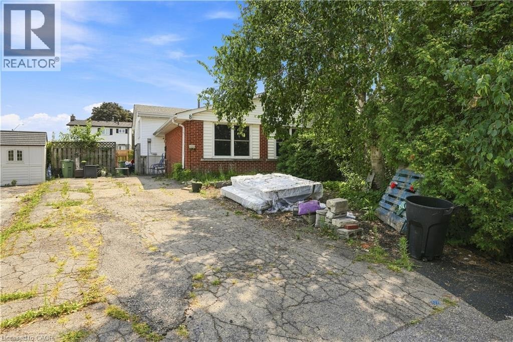 8 Brendan Court, Hamilton, ON, L8T 4R4